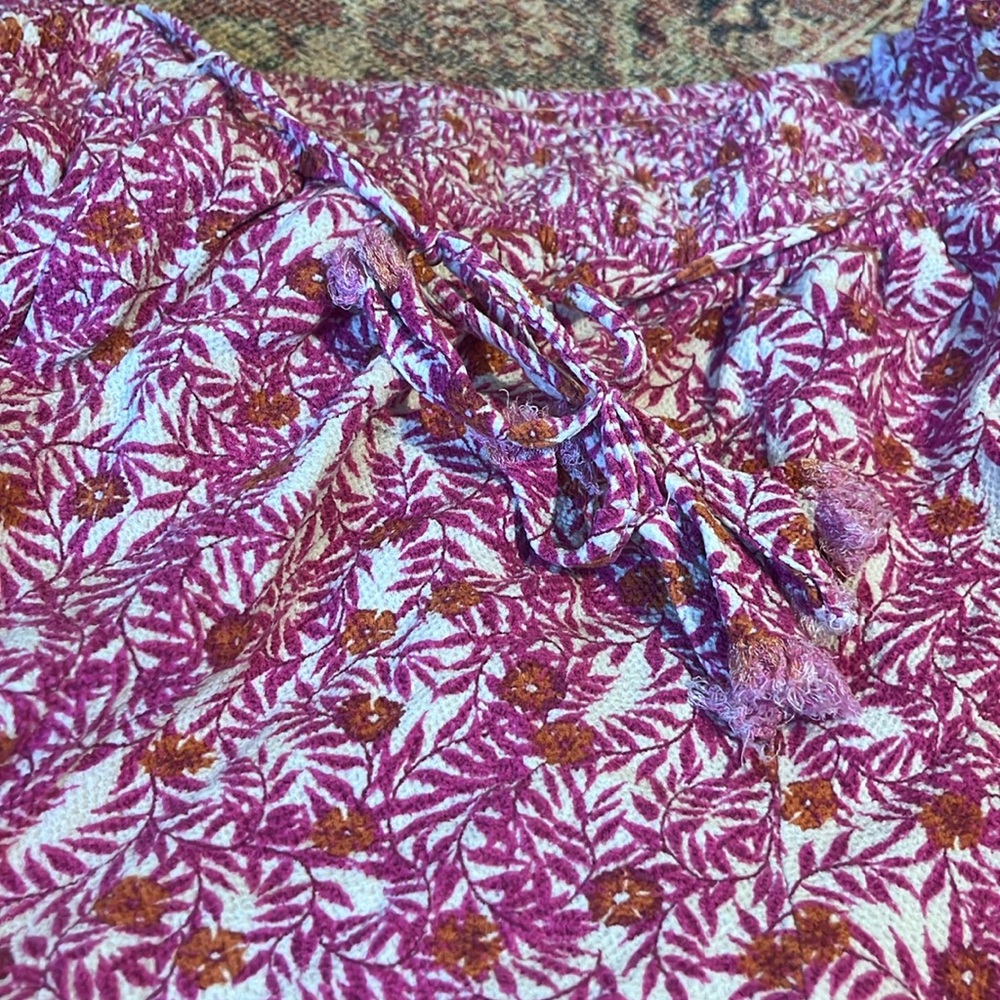 By Anthropologie loose pants pink orange floral with elastic waist with tassel